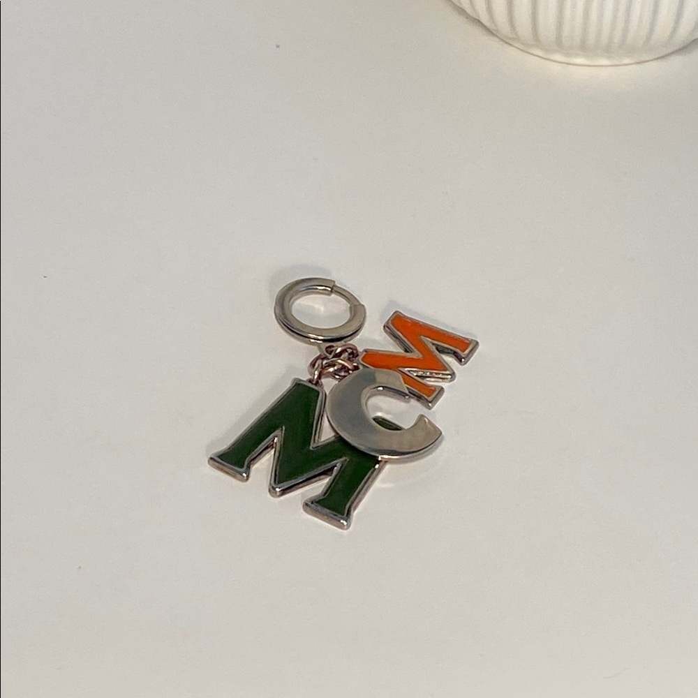❌SOLD ❌MCM Enamel Key Chain Bag Charm - Picture 7 of 7